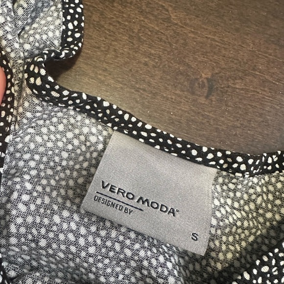 Vera Moda Black & White Polka Dot Romper - Size Small - Picture 3 of 9